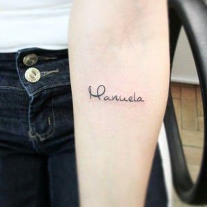 Tattoos of nombres minimalistas 17